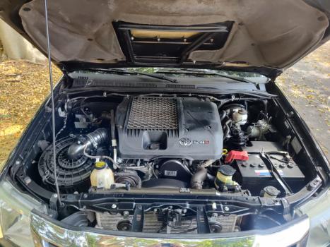 TOYOTA Hilux Caminhonete 3.0 4P 4X4 SRV TURBO DIESEL TOP CABINE DUPLA AUTOMTICO, Foto 4