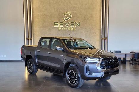 TOYOTA Hilux Caminhonete 2.8 16V 4P SRX DIESEL CABINE DUPLA, Foto 3