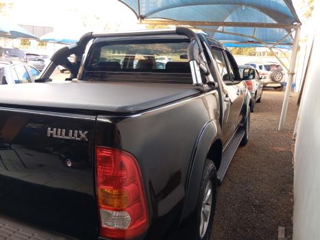 TOYOTA Hilux Caminhonete 3.0 4P 4X4 SRV TURBO DIESEL CABINE DUPLA AUTOMTICO, Foto 5