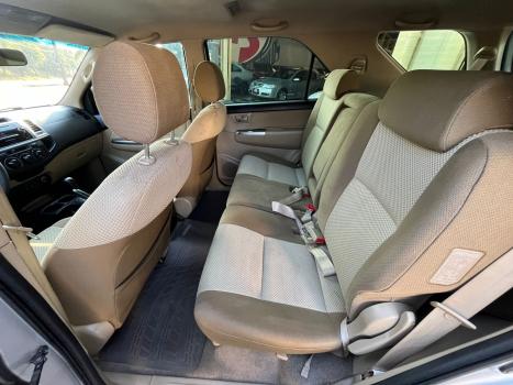 TOYOTA Hilux SW4 2.7 16V 4P FLEX SR 7 LUGARES AUTOMTICO, Foto 7