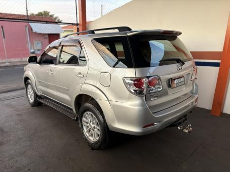 TOYOTA Hilux SW4 2.7 16V 4P SR FLEX AUTOMTICO, Foto 4