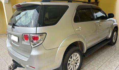 TOYOTA Hilux SW4 2.7 16V 4P SR, Foto 6