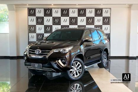 TOYOTA Hilux SW4 2.8 16V 4P SRX 4X4 7 LUGARES TURBO DIESEL AUTOMTICO, Foto 1