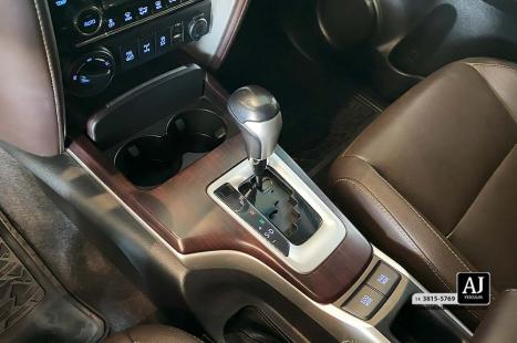 TOYOTA Hilux SW4 2.8 16V 4P SRX 4X4 7 LUGARES TURBO DIESEL AUTOMTICO, Foto 15