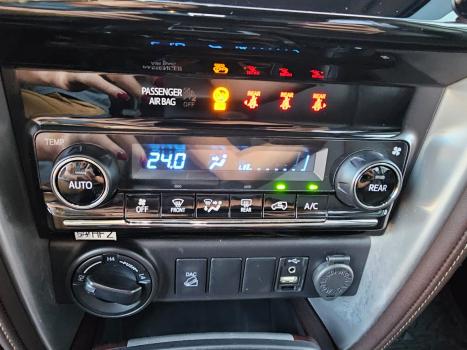 TOYOTA Hilux SW4 2.8 16V 4P SRX 4X4 7 LUGARES TURBO DIESEL AUTOMTICO, Foto 15