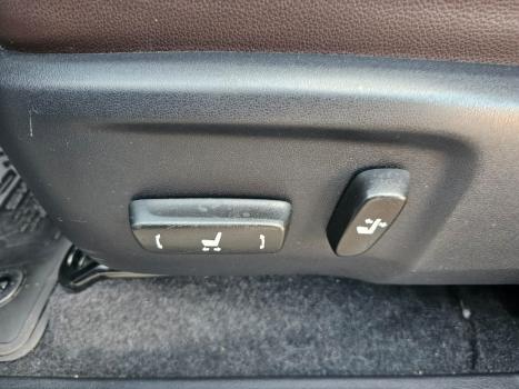 TOYOTA Hilux SW4 2.8 16V 4P SRX 4X4 7 LUGARES TURBO DIESEL AUTOMTICO, Foto 18