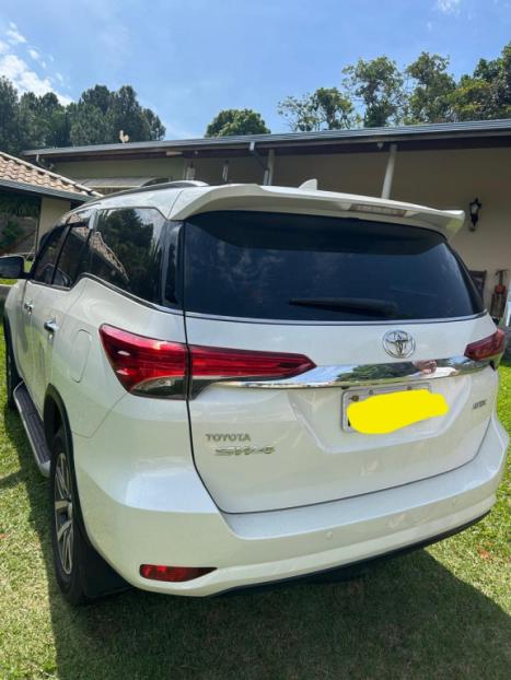 TOYOTA Hilux SW4 2.8 16V 4P SRX 4X4 7 LUGARES TURBO DIESEL AUTOMTICO, Foto 6