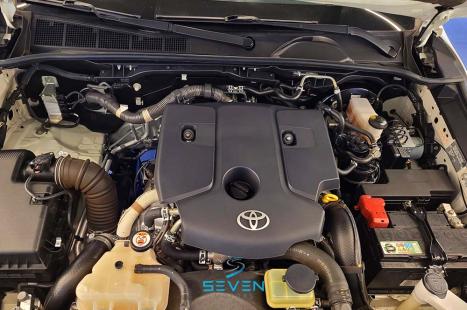 TOYOTA Hilux SW4 2.8 4P SRX 4X4 TURBO DIESEL AUTOMTICO, Foto 18