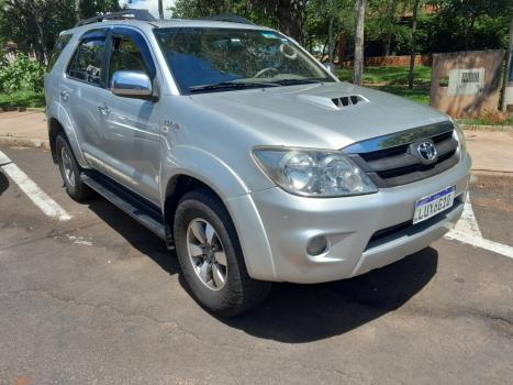 TOYOTA Hilux SW4 3.0 16V 4P SRV 4X4 TURBO DIESEL AUTOMTICO, Foto 1