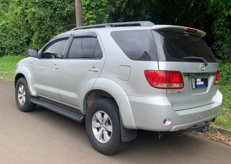 TOYOTA Hilux SW4 3.0 16V 4P SR 4X4 TURBO DIESEL AUTOMTICO, Foto 2