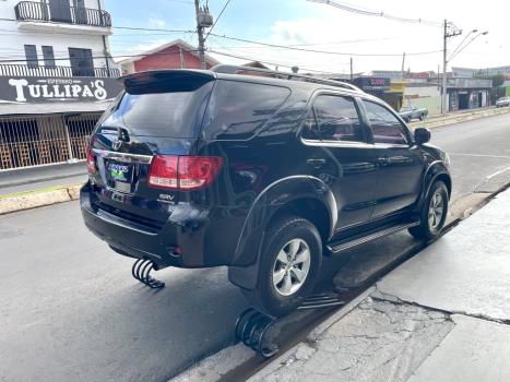 TOYOTA Hilux SW4 3.0 16V 4P SRV 4X4 TURBO DIESEL AUTOMTICO, Foto 5