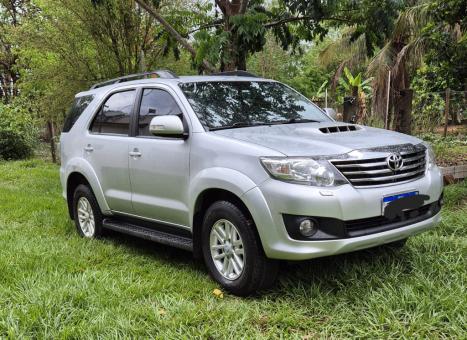 TOYOTA Hilux SW4 3.0 16V 4P SRV 4X4 TURBO DIESEL AUTOMTICO, Foto 9