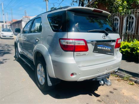 TOYOTA Hilux SW4 3.0 16V 4P SRV 4X4 7 LUGARES TURBO DIESEL AUTOMTICO, Foto 4