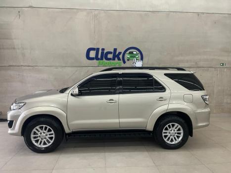 TOYOTA Hilux SW4 3.0 16V 4P SRV 4X4 TURBO DIESEL AUTOMTICO, Foto 6