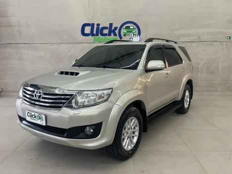 TOYOTA Hilux SW4 3.0 16V 4P SRV 4X4 TURBO DIESEL AUTOMTICO, Foto 7