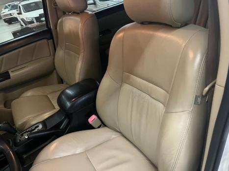 TOYOTA Hilux SW4 3.0 16V 4P SRV 4X4 TURBO DIESEL AUTOMTICO, Foto 16