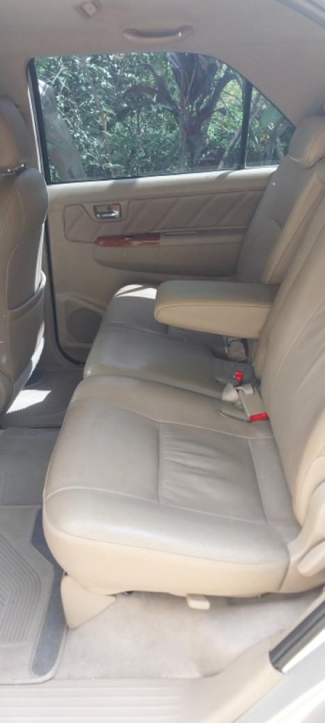 TOYOTA Hilux SW4 3.0 16V 4P SRV 4X4 7 LUGARES TURBO DIESEL AUTOMTICO, Foto 12