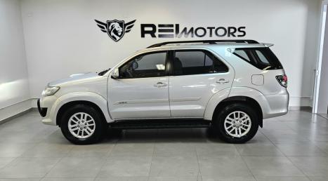 TOYOTA Hilux SW4 3.0 16V 4P SRV 4X4 TURBO DIESEL AUTOMTICO, Foto 8