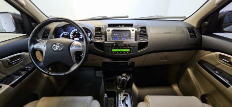 TOYOTA Hilux SW4 3.0 16V 4P SRV 4X4 TURBO DIESEL AUTOMTICO, Foto 9