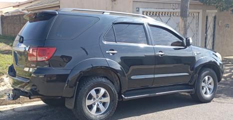 TOYOTA Hilux SW4 3.0 V6 12V 4P SRV 4X4 TURBO DIESEL AUTOMTICO, Foto 3