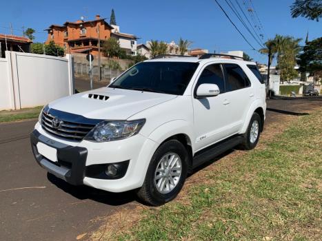 TOYOTA Hilux SW4 3.0 16V 4P SRV 4X4 TURBO DIESEL AUTOMTICO, Foto 1