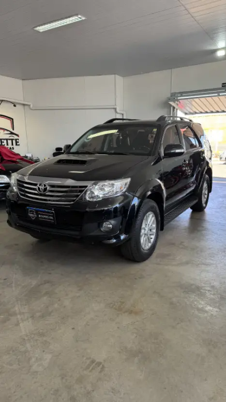 TOYOTA Hilux SW4 3.0 16V 4P SRV 4X4 7 LUGARES TURBO DIESEL AUTOMTICO, Foto 8