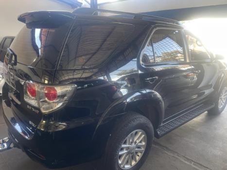 TOYOTA Hilux SW4 3.0 16V 4P SRV 4X4 7 LUGARES TURBO DIESEL AUTOMTICO, Foto 5