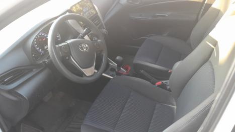 TOYOTA Yaris Hatch 1.5 16V 4P FLEX XL MULTIDRIVE AUTOMTICO CVT, Foto 10