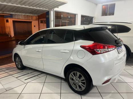 TOYOTA Yaris Hatch 1.5 16V 4P FLEX XL PLUS CONNECT MULTIDRIVE AUTOMTICO CVT, Foto 11