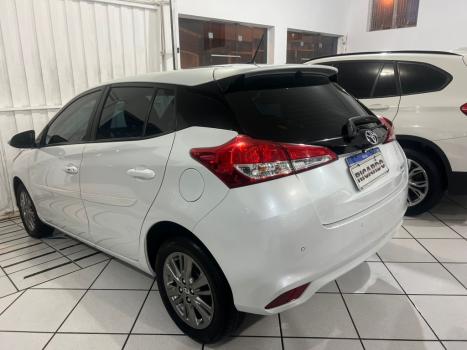 TOYOTA Yaris Hatch 1.5 16V 4P FLEX XL PLUS CONNECT MULTIDRIVE AUTOMTICO CVT, Foto 12