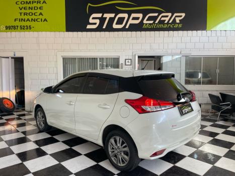 TOYOTA Yaris Hatch 1.5 16V 4P FLEX XL PLUS CONNECT MULTIDRIVE AUTOMTICO CVT, Foto 3