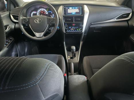 TOYOTA Yaris Hatch 1.5 16V 4P FLEX XL PLUS CONNECT MULTIDRIVE AUTOMTICO CVT, Foto 10