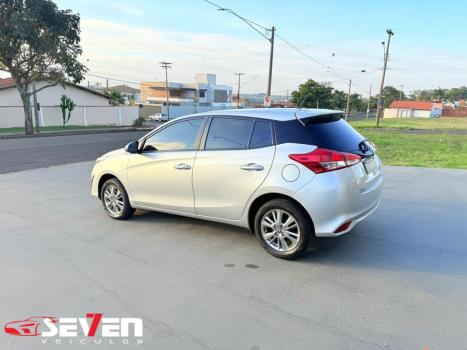 TOYOTA Yaris Hatch 1.3 16V 4P FLEX XL PLUS TECH MULTIDRIVE AUTOMTICO CVT, Foto 5