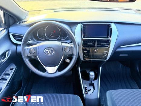 TOYOTA Yaris Hatch 1.3 16V 4P FLEX XL PLUS TECH MULTIDRIVE AUTOMTICO CVT, Foto 9