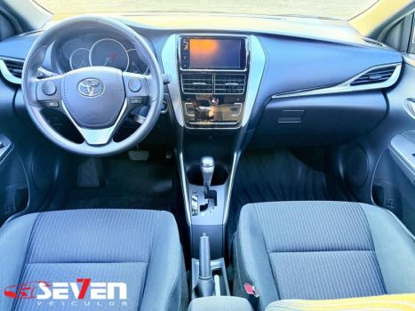 TOYOTA Yaris Hatch 1.3 16V 4P FLEX XL PLUS TECH MULTIDRIVE AUTOMTICO CVT, Foto 10