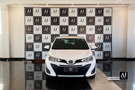 TOYOTA Yaris Hatch 1.3 16V 4P FLEX XL MULTIDRIVE AUTOMTICO CVT, Foto 2
