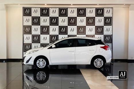 TOYOTA Yaris Hatch 1.3 16V 4P FLEX XL MULTIDRIVE AUTOMTICO CVT, Foto 5