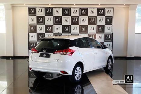 TOYOTA Yaris Hatch 1.3 16V 4P FLEX XL MULTIDRIVE AUTOMTICO CVT, Foto 8