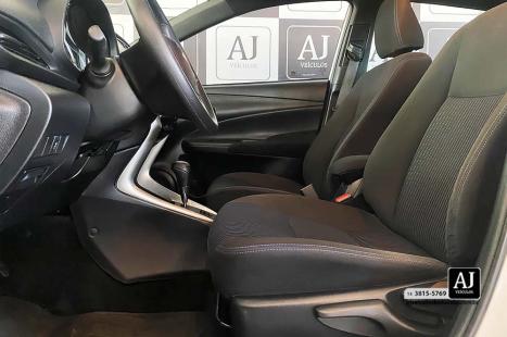 TOYOTA Yaris Hatch 1.3 16V 4P FLEX XL MULTIDRIVE AUTOMTICO CVT, Foto 13