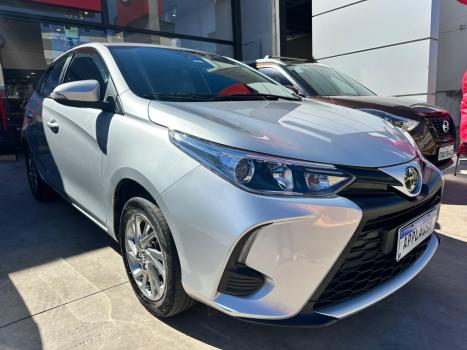 TOYOTA Yaris Hatch 1.5 16V 4P FLEX XS CONNECT MULTIDRIVE AUTOMTICO CVT, Foto 3