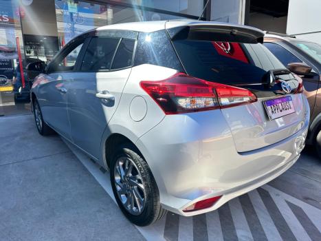 TOYOTA Yaris Hatch 1.5 16V 4P FLEX XS CONNECT MULTIDRIVE AUTOMTICO CVT, Foto 4
