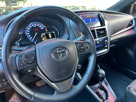 TOYOTA Yaris Hatch 1.5 16V 4P FLEX XS CONNECT MULTIDRIVE AUTOMTICO CVT, Foto 6