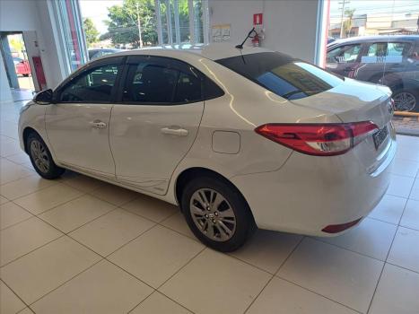 TOYOTA Yaris Hatch 1.5 16V 4P FLEX XL PLUS CONNECT MULTIDRIVE AUTOMTICO CVT, Foto 7