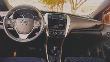 TOYOTA Yaris Hatch 1.3 16V 4P FLEX XL MULTIDRIVE AUTOMTICO CVT, Foto 5
