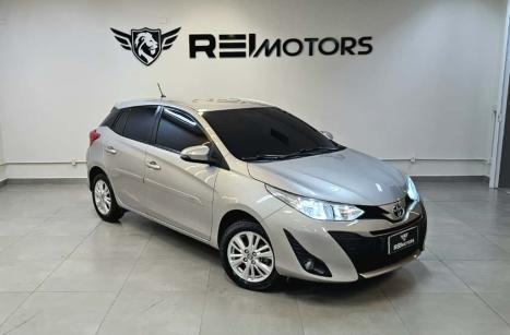 TOYOTA Yaris Hatch 1.3 16V 4P FLEX XL PLUS TECH MULTIDRIVE AUTOMTICO CVT, Foto 2