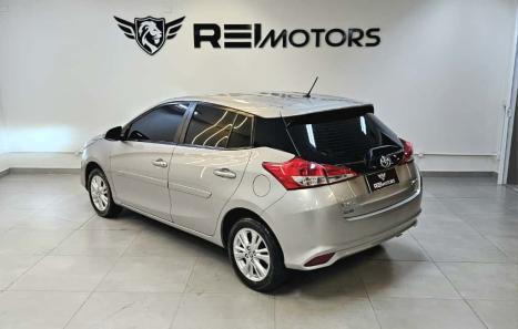 TOYOTA Yaris Hatch 1.3 16V 4P FLEX XL PLUS TECH MULTIDRIVE AUTOMTICO CVT, Foto 4