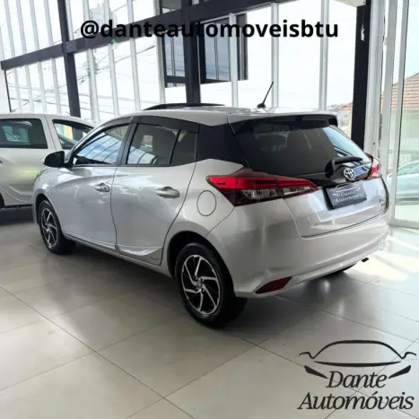 TOYOTA Yaris Hatch 1.5 16V 4P FLEX XLS CONNECT MULTIDRIVE AUTOMTICO CVT, Foto 4