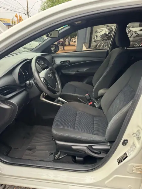 TOYOTA Yaris Sedan 1.3 16V 4P FLEX XL MULTIDRIVE AUTOMTICO CVT, Foto 7