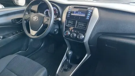 TOYOTA Yaris Sedan 1.3 16V 4P FLEX XL MULTIDRIVE AUTOMTICO CVT, Foto 6