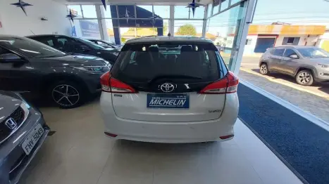 TOYOTA Yaris Sedan 1.3 16V 4P FLEX XL MULTIDRIVE AUTOMÁTICO CVT, Foto 10